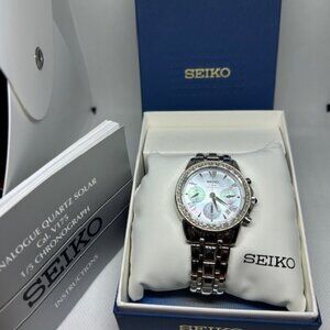 Seiko Ladies Bracelet Watch with Diamonds Bezel